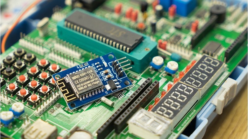 攝圖網_500742318_電路板電子元件（企業(yè)商用）_100%_100%